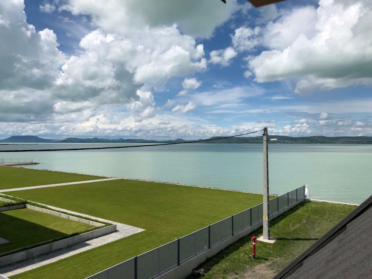Hullam Apartman Balatonlelle Exterior foto