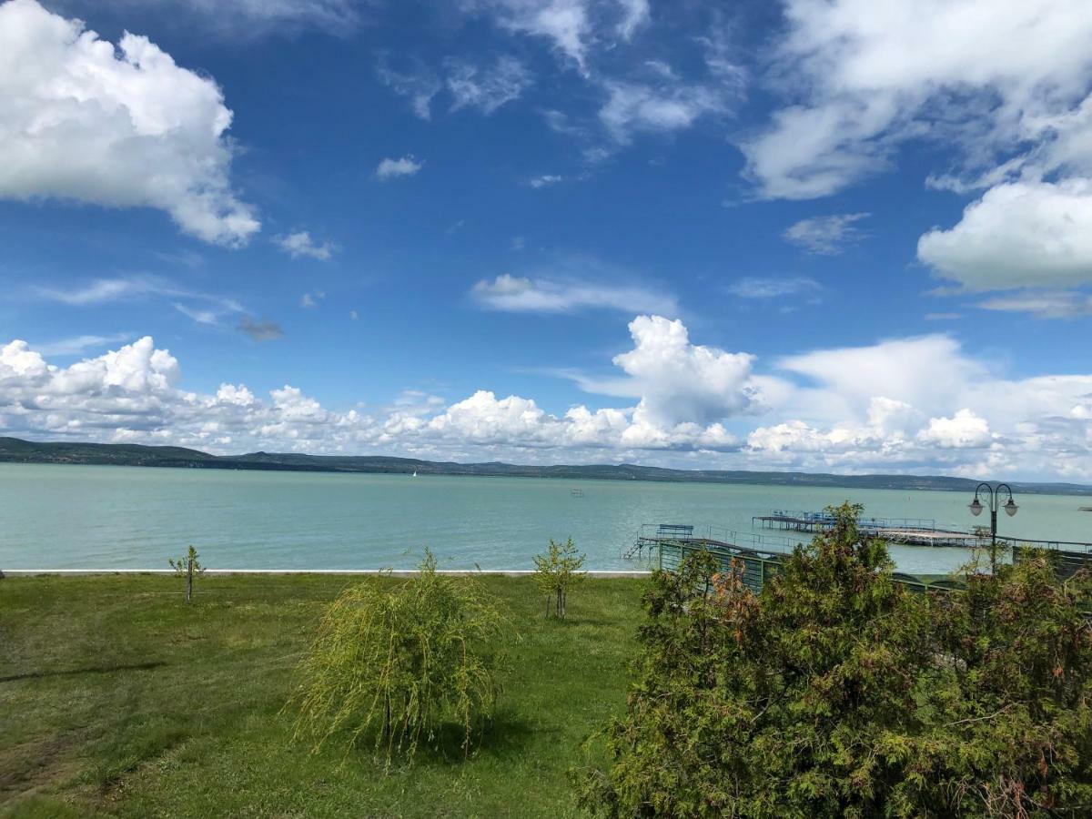Hullam Apartman Balatonlelle Exterior foto