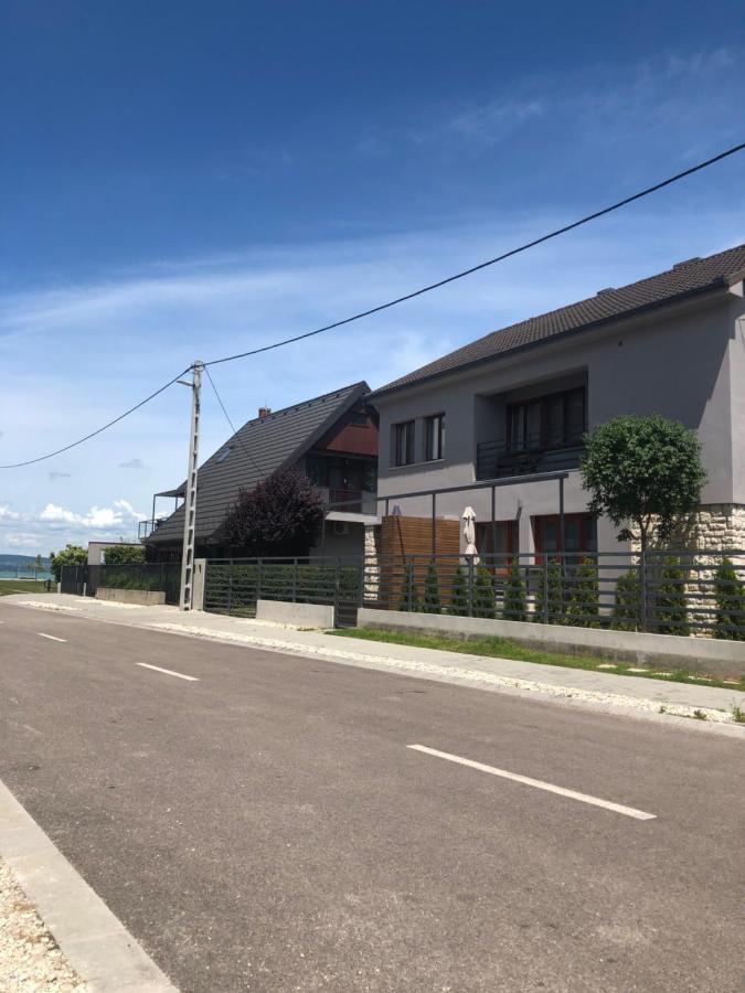 Hullam Apartman Balatonlelle Exterior foto